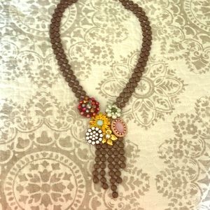 Plunder statement necklace. NEW